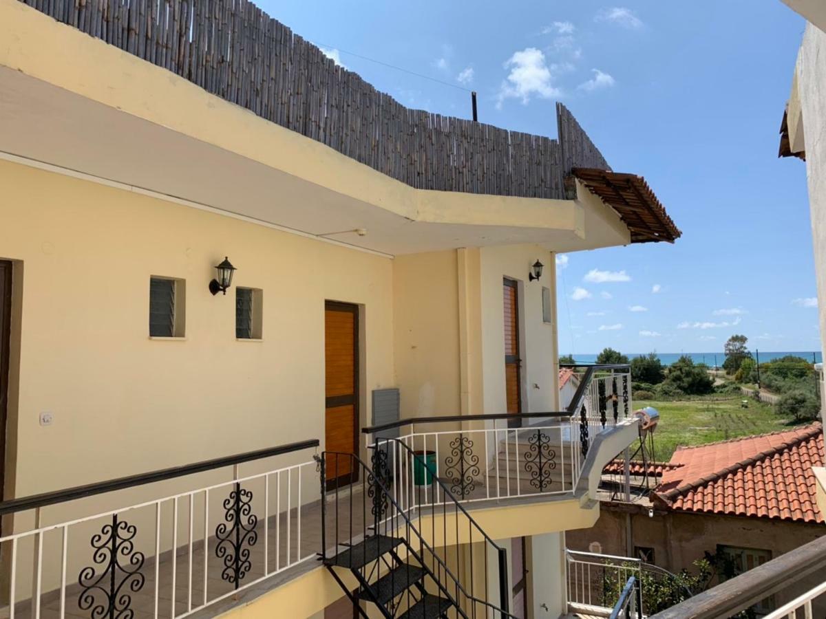 Sea Side Hotel Kakovatos Ngoại thất bức ảnh